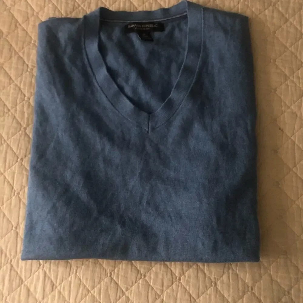 Banana Republic Blue Sweater Vest Medium